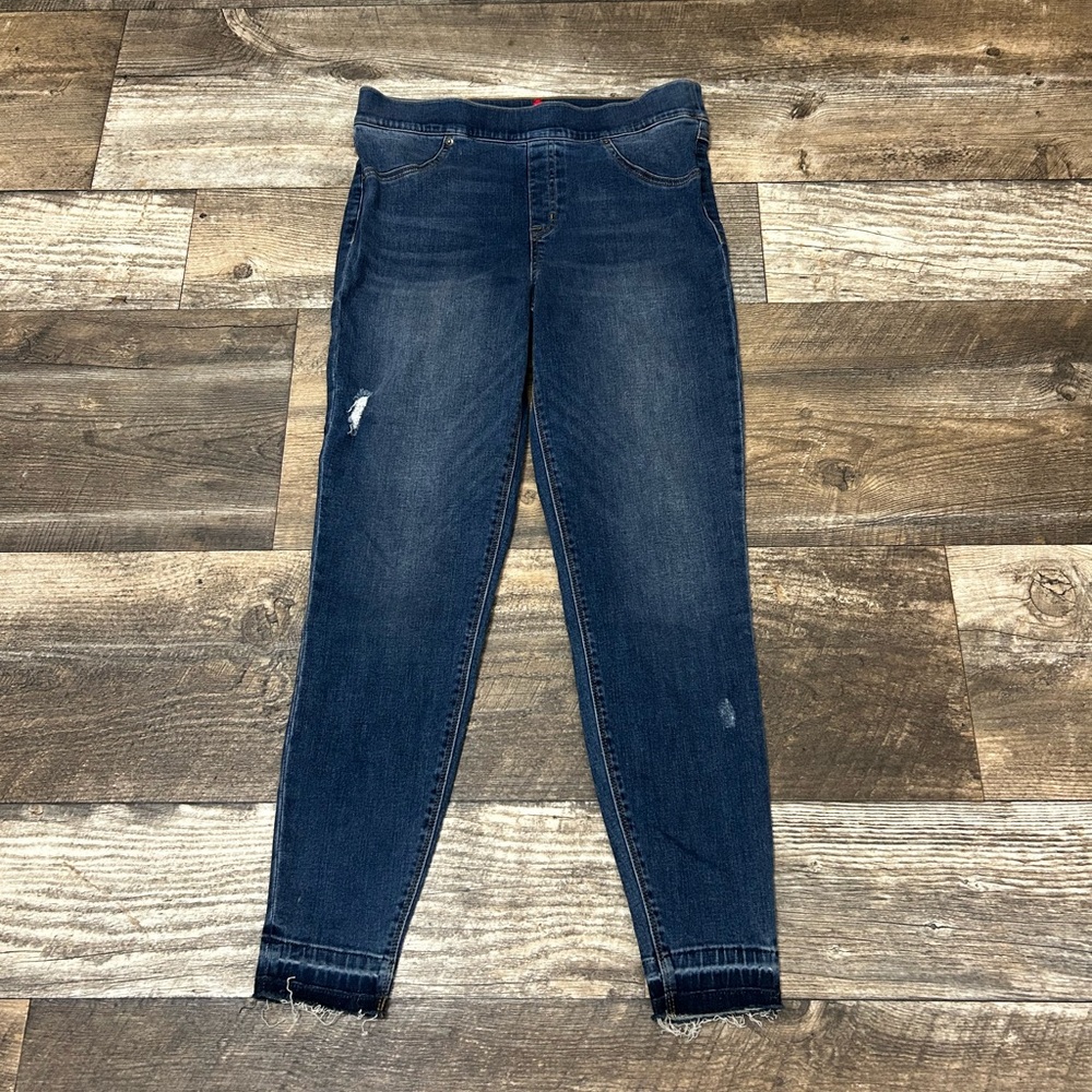 SPANX Women's Ankle Skinny Frayed Pull-on Jeans Jeggings
Distressed size L/G